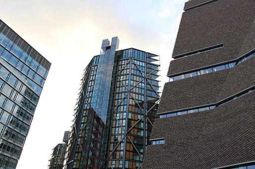 'Nice to see you.'—Tate Modern Switch House. 'Look away.'—Neo Bankside towers. Photo: Fred Romero/Flickr
