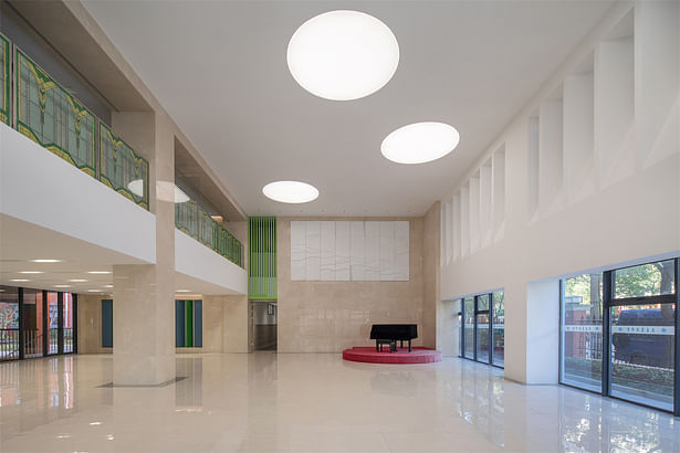 entrance hall of the school ©TANGXUGUO