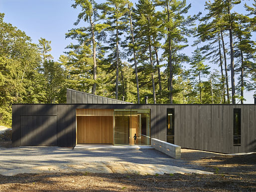 Manitouwabing Lake Residence in Parry Sound, Canada by MJMA
