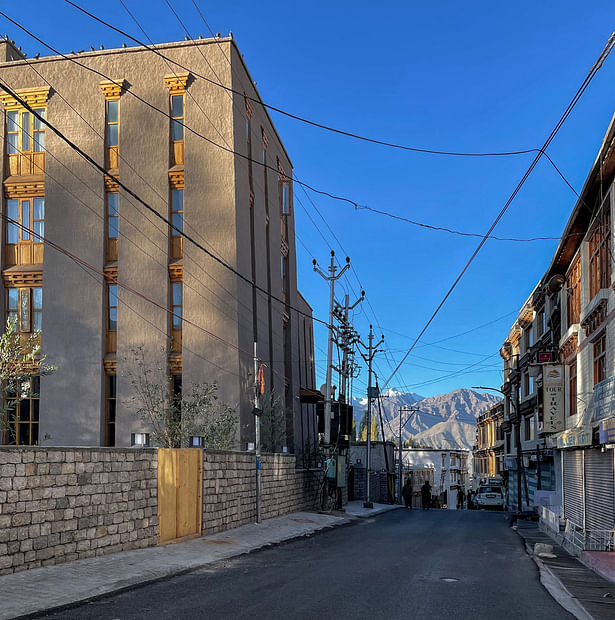 View from the old leh road