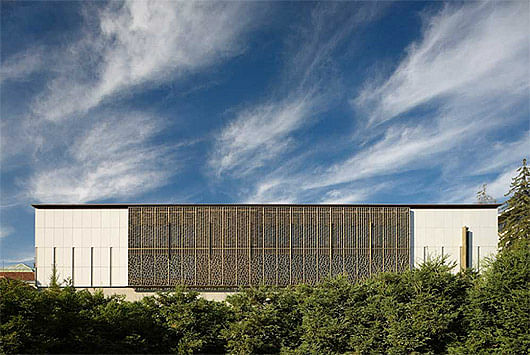 The C.V. Starr East Asian Library at the University of California-Berkeley, a rare books repository that signals its cultural affiliation with carefully crafted, abstract screen systems. (Photo: Michael Moran, Image via twbta.com)