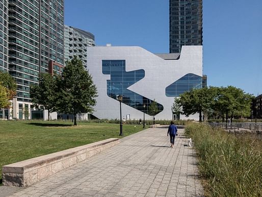 Photo © Steven Holl Architects.