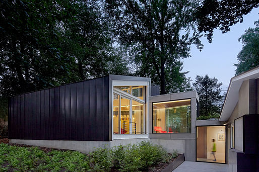 Dual Modern in Kensington, MD by KUBE Architecture; Photo: Hoachlander Davis Photography