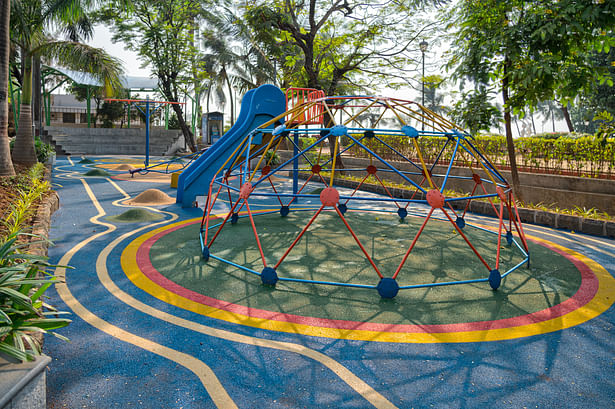 Play components are made of durable and strong materials.