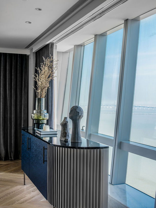 Model-Duplex-at-Zhuhai-Yanlord-Marina -Center-T.K.Chu-master-bedroom