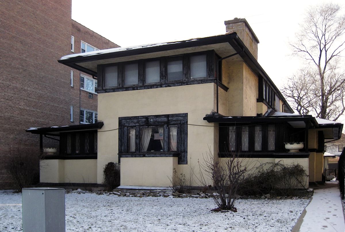 Frank Lloyd Wright's Walser House is falling into disrepair on Chicago's West Side