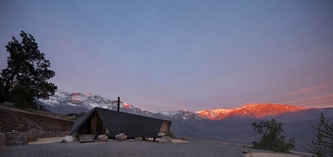 Mountaineer's Refuge located in San Esteban, Chile by Gonzalo Iturriaga Arquitectos​. Photo: Federico Cairoli
