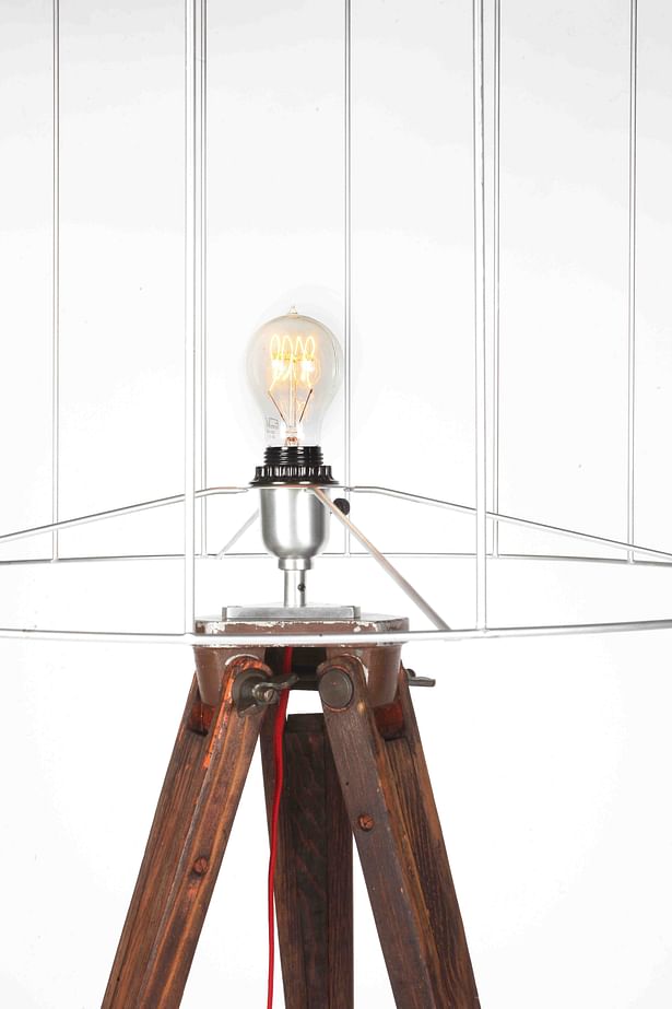 Tripod lamp - Kababie Arquitectos