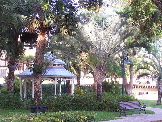 Discovery Center Gardens along Riverwalk