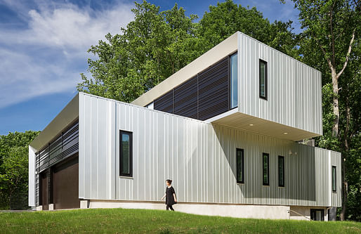 Recipient of 2018 AIA New England Citation Award: Bridge House in McLean, VA by Howeler + Yoon Architecture. 