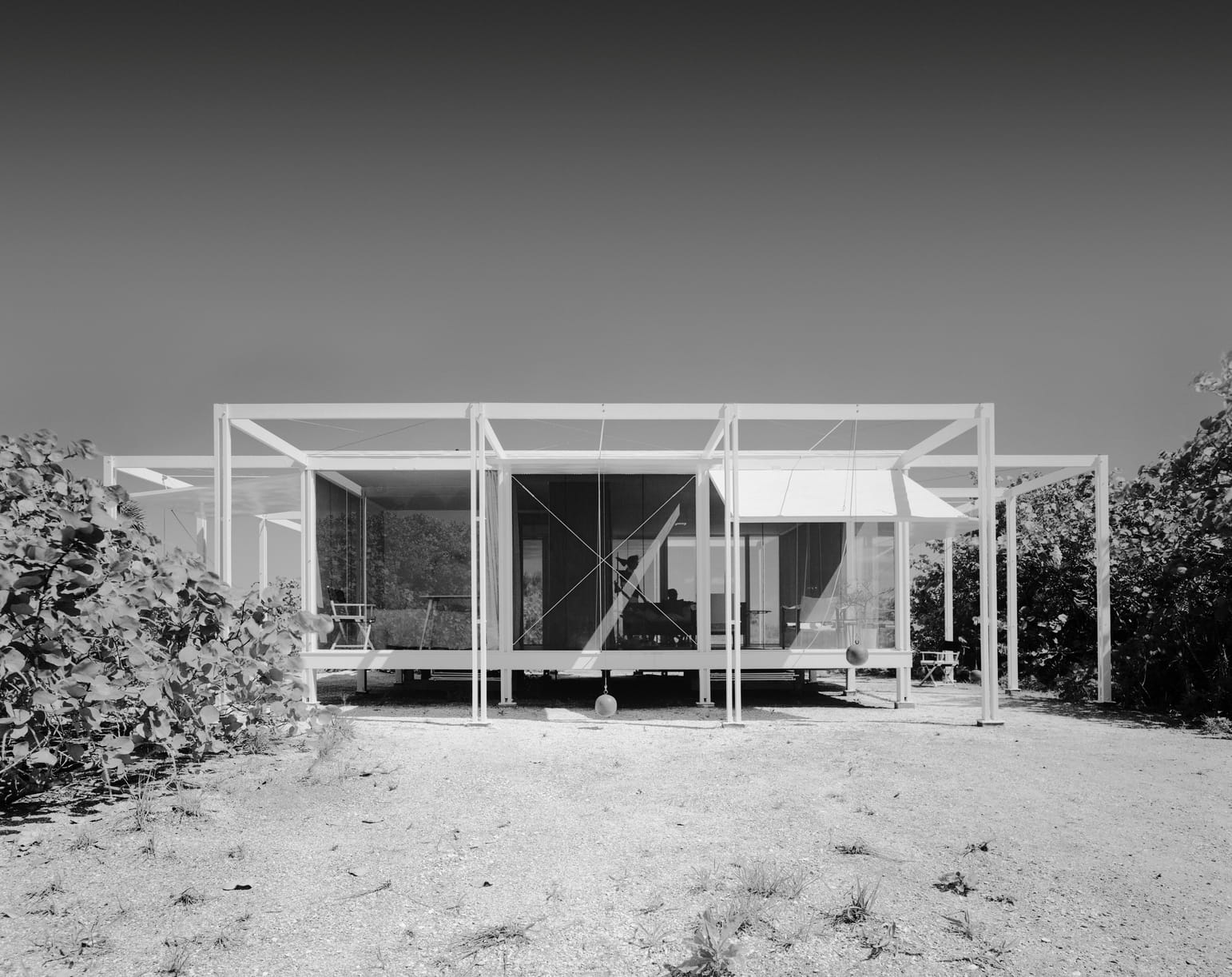 Paul Rudolph's preserved Walker Guest House listed for $2 million ...