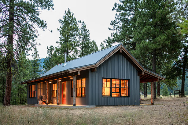 Cabins in Eastern Washington (Photo: John Granen) 