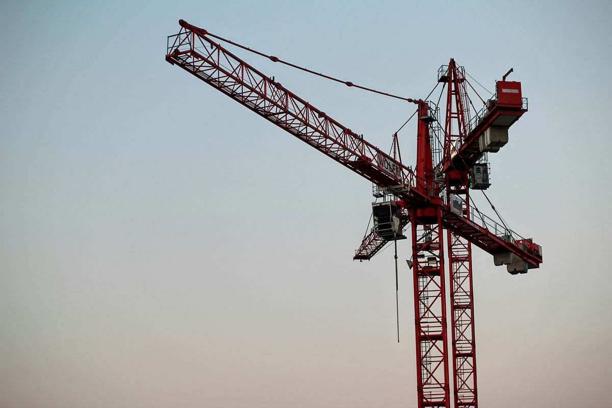 Nonresidential construction spending drops 0.1% in November