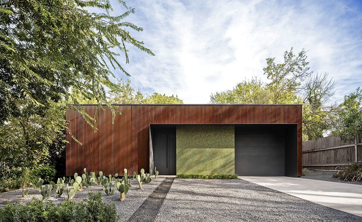 Specht Novak completes ‘windowless’ Stealth House in Austin