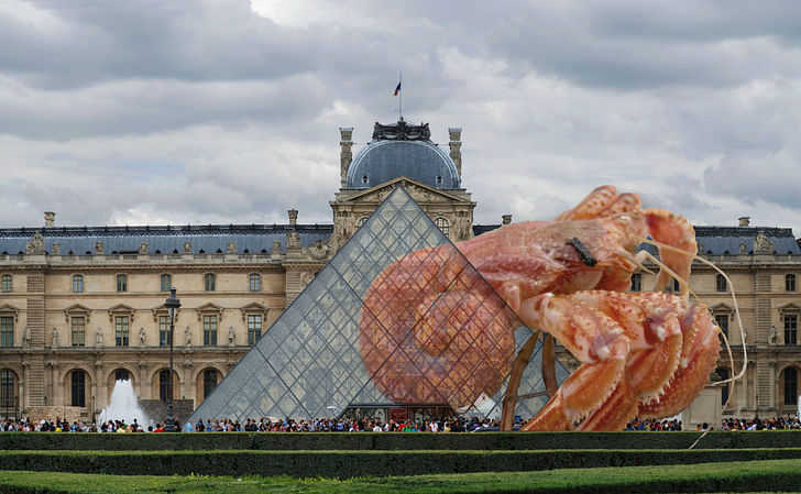 The Louvre was the first Hermit Crab museum. Photo-collage by the author.