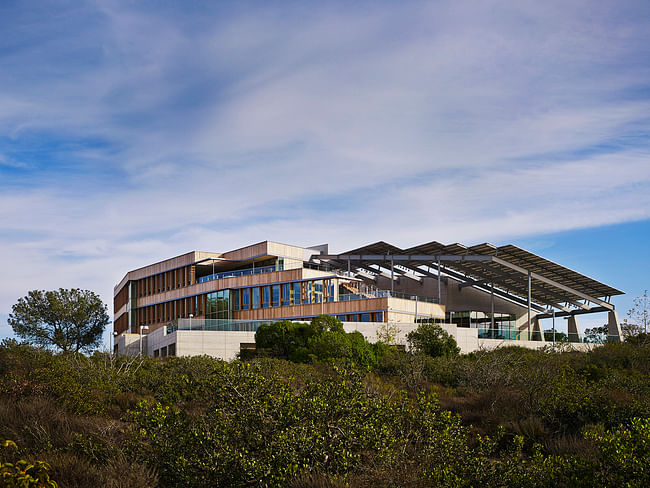 Beyond L.A. Award: J.Craig Venter Institute. Architect: ZGF Architects LLP. Photo Credit: Nick Merrick Hedrich Blessing