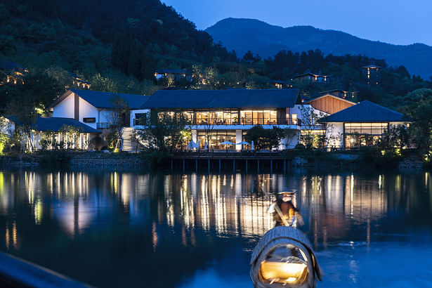 lighting and reflection of main building in night