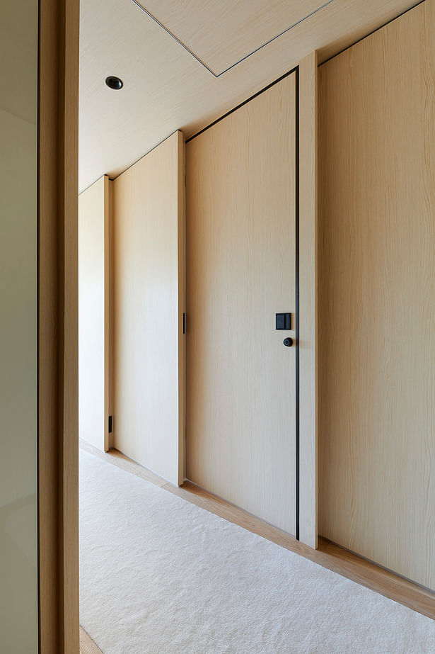 doors are made flush with the panels 