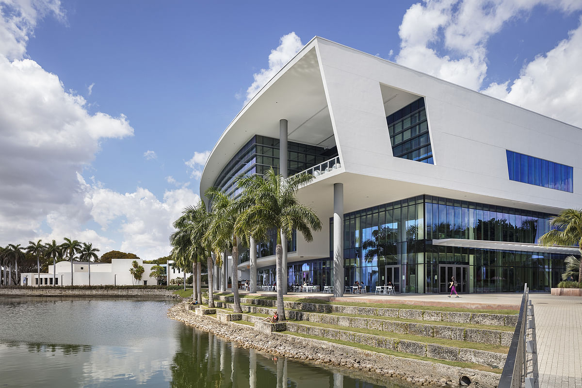 University of Miami Donna E. Shalala Student Center | Arquitectonica ...