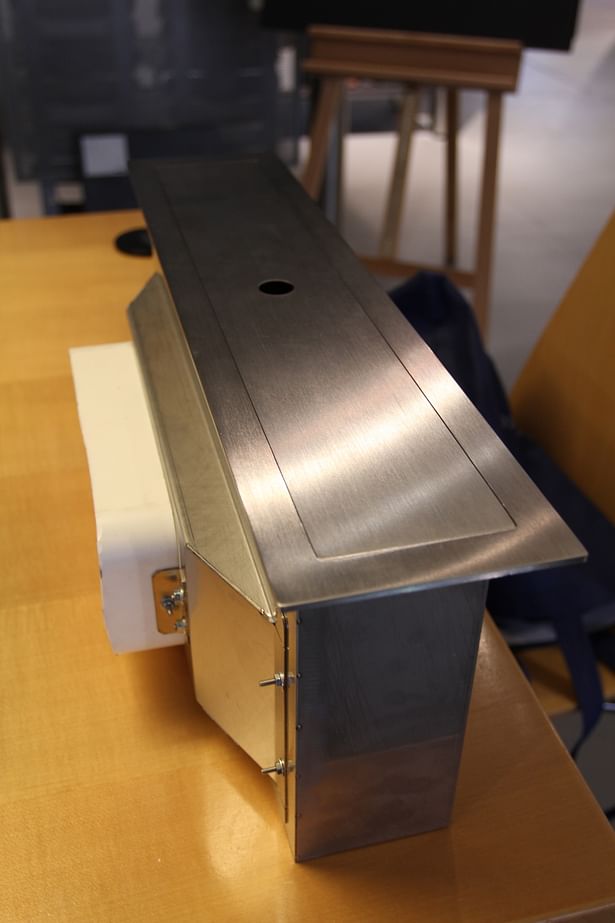 Downdraft Hood with Stainless Steel Lid