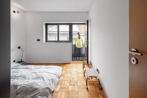 Bedroom + Balcony Photography Credit - Ivo Tavares Studio