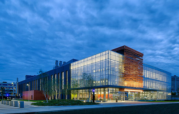 Dusk view from the Woodward Ave. main entrance to the IBio Center.