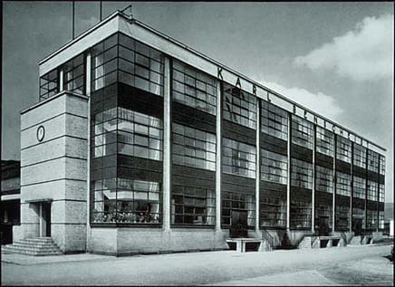 Learning from “Learning-from” - On Robert Venturi and Denise Scott