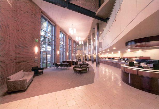 Main Lobby / Meeting Space