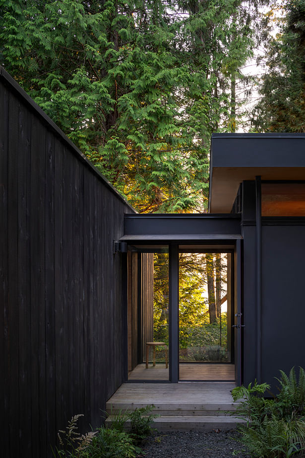 Hood Cliff Retreat (Image: Andrew Pogue)