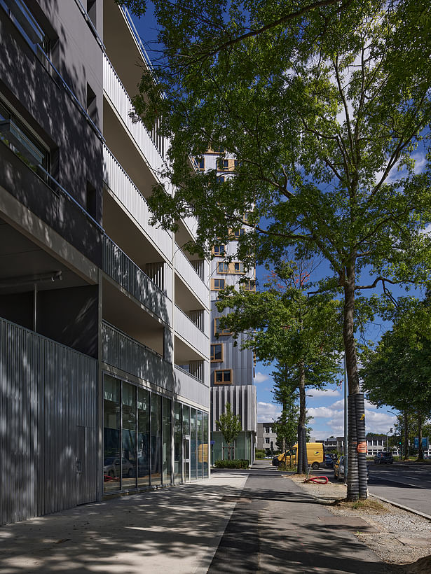 activity and entrance est facade / photo : S. Chalmeau