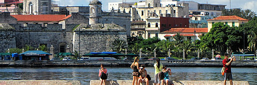 BAC students sketching on site for fall 2013 studio project. Located in Casablanca, across the harbor from Old Havana, Cuba.