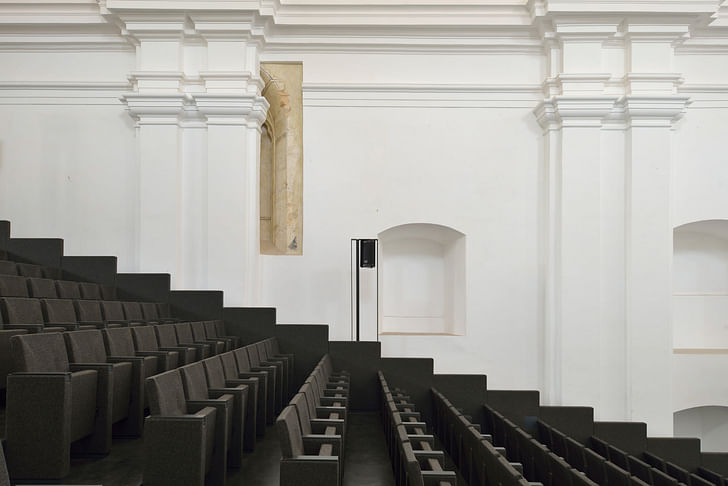 Main performance hall in church nave. Photo: Miran Kambič