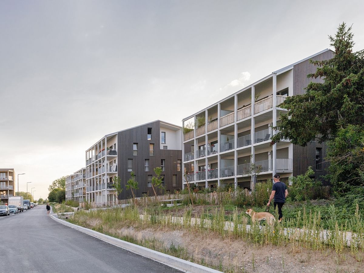 "Natur-Lodges" Collective Housing by RHB architectes
