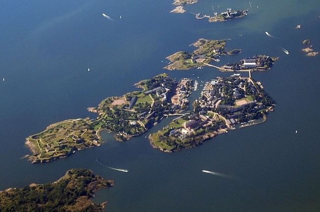 Suomenlinna via WikiMedia Commons