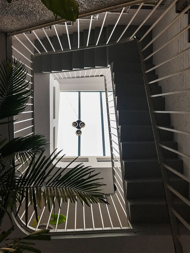 Photo:studio916 view of the skylight from courtyard