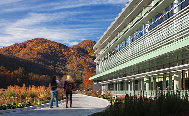 WCU Health & Human Sciences Building. © Mark Herboth Photography