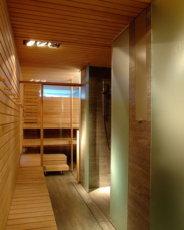 Wooden surfaces in the sauna are of alder, the floors and washrooms are clad in ceramic tiles.