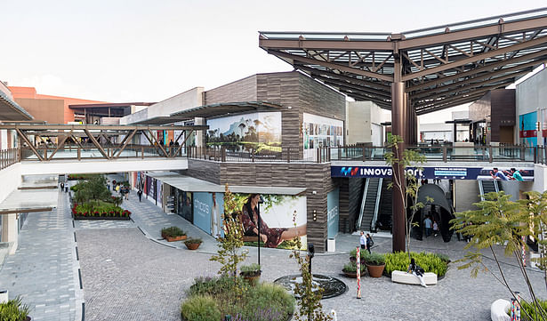 Town Square Metepec by Grow Arquitectos