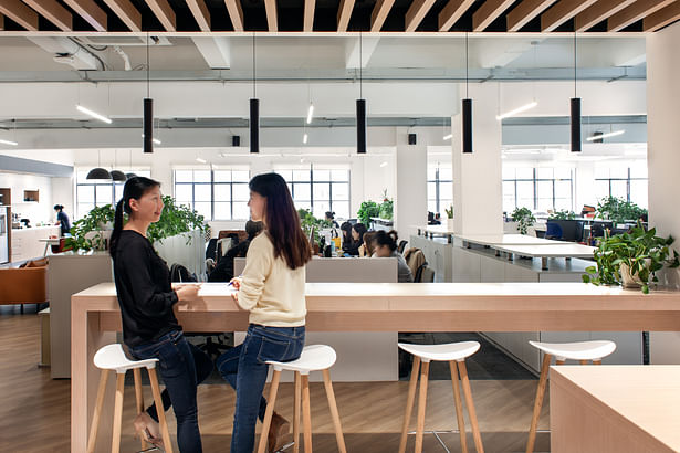 Space Matrix Shanghai office - Innovative office design with workplace technology