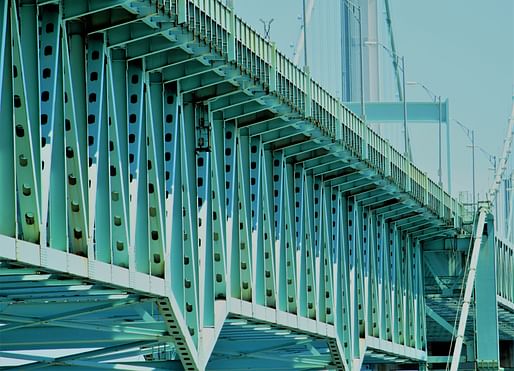 A segment of the Claiborne Pell Newport Bridge in Rhode Island. Image: Bogdan Tapu via Flickr (CC BY-NC 2.0) 