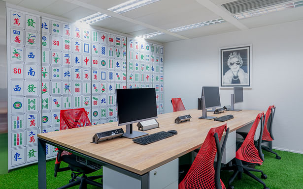 Spencer_Ogden_Local Hong Kong culture like mahjong in the office interior design_by Space Matrix