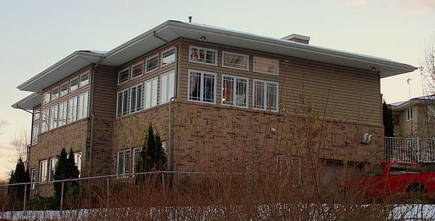 CLUBHOUSE - REAR LEFT CORNER VIEW