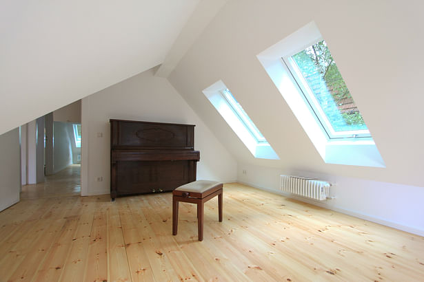 living area on the attic floor