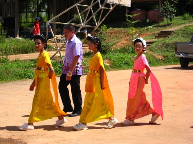 Ban Nam Yen School - Dancers