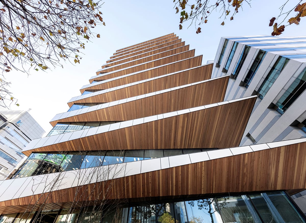 Ginsen Nishi Shimbashi Building - an Office Building with Sweeping Wood ...