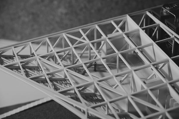 Physical Model: utilizing space between truss structure © XING DESIGN 行之建筑设计事务所