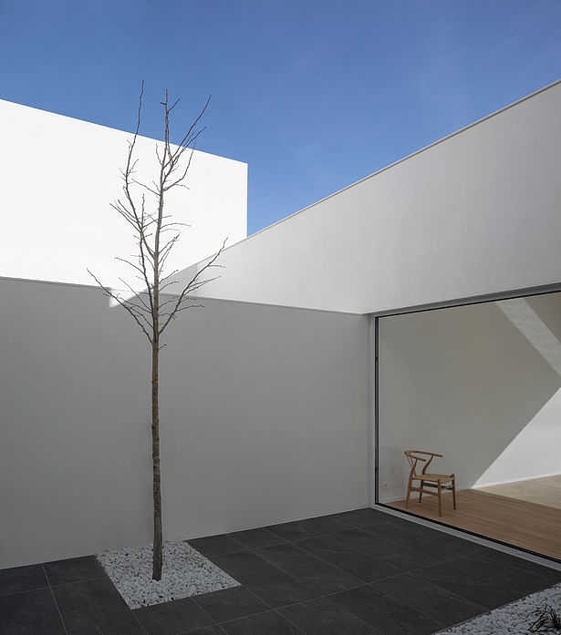 L'Alzina by Jaime Prous Architects