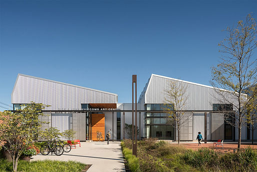 The Knox College Whitcomb Art Center by Lake|Flato Architects. Photo: Andrew Pogue.