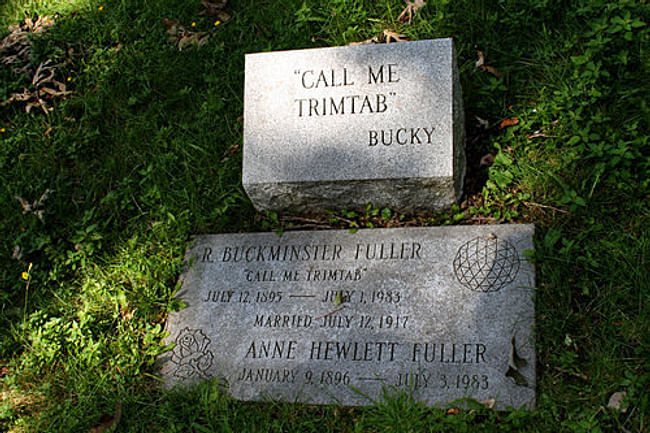 Buckminster Fuller's grave. Photo via Garbage & Noodles