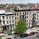 A row of townhouses in Bed-Stuy. Credit: WikiCommons